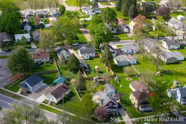 $189,900 | 915 East Madison Street, Hastings, MI 49058