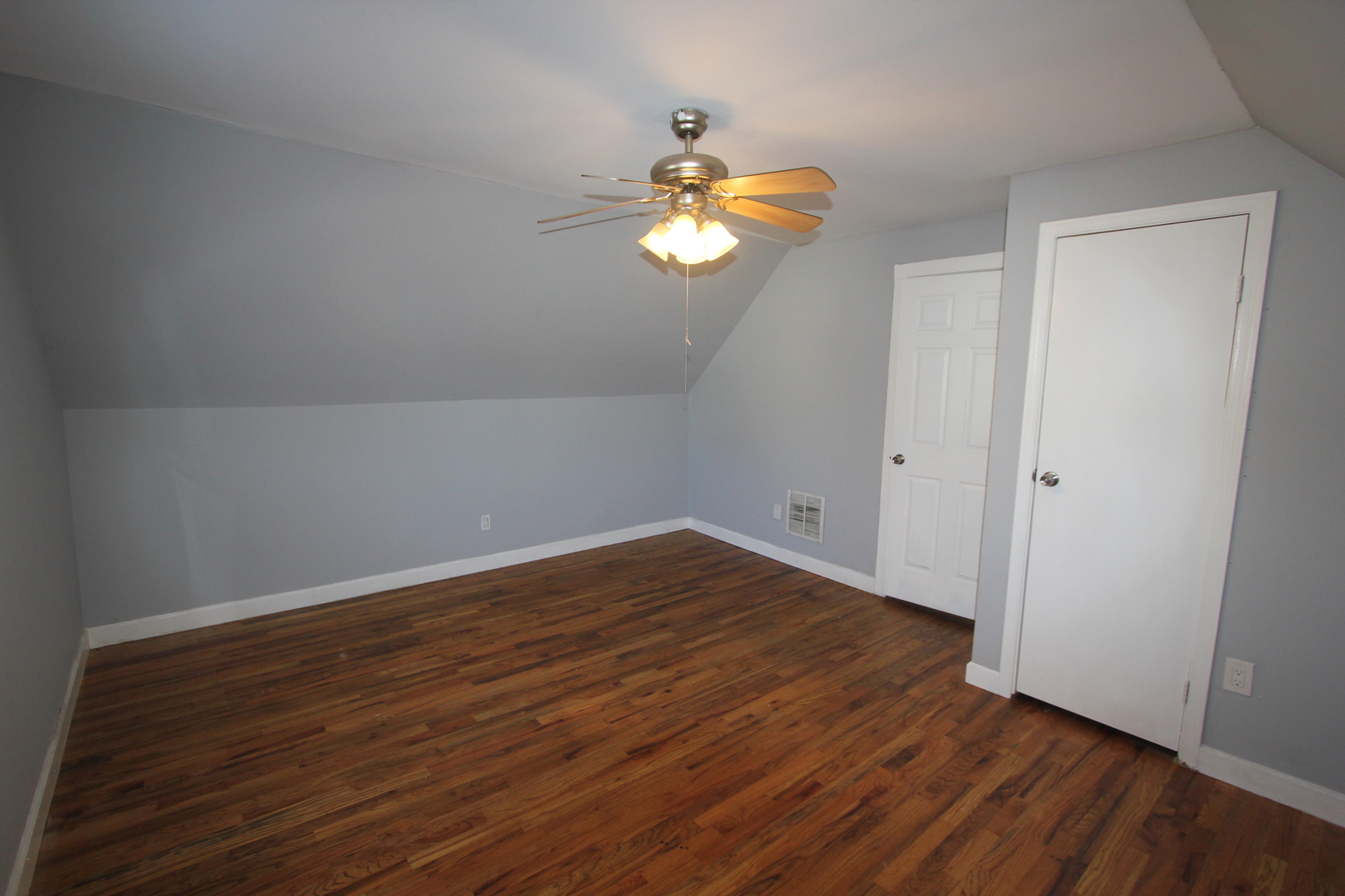 2963 West Nelson Street, Unit 3 Chicago, IL 60618 - Photo 12 of 14