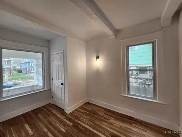 $214,900 | 310 Kensington Avenue, Kansas City, MO 64124