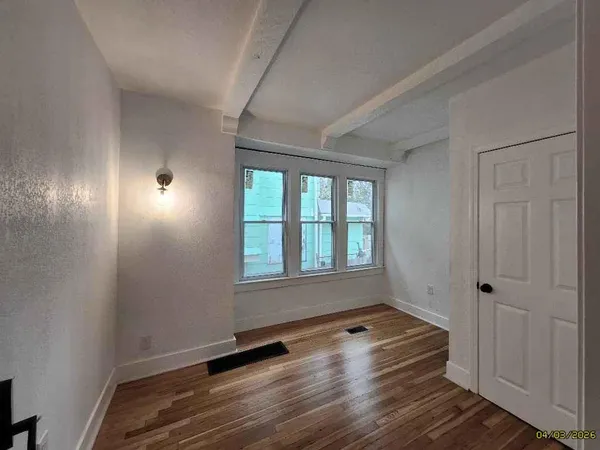 $214,900 | 310 Kensington Avenue, Kansas City, MO 64124