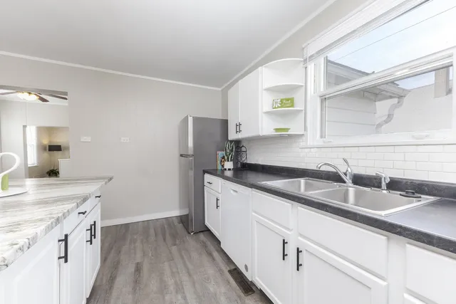 $122,500 | 1515 West Market Street, Bloomington, IL 61701