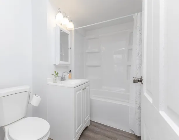 $122,500 | 1515 West Market Street, Bloomington, IL 61701