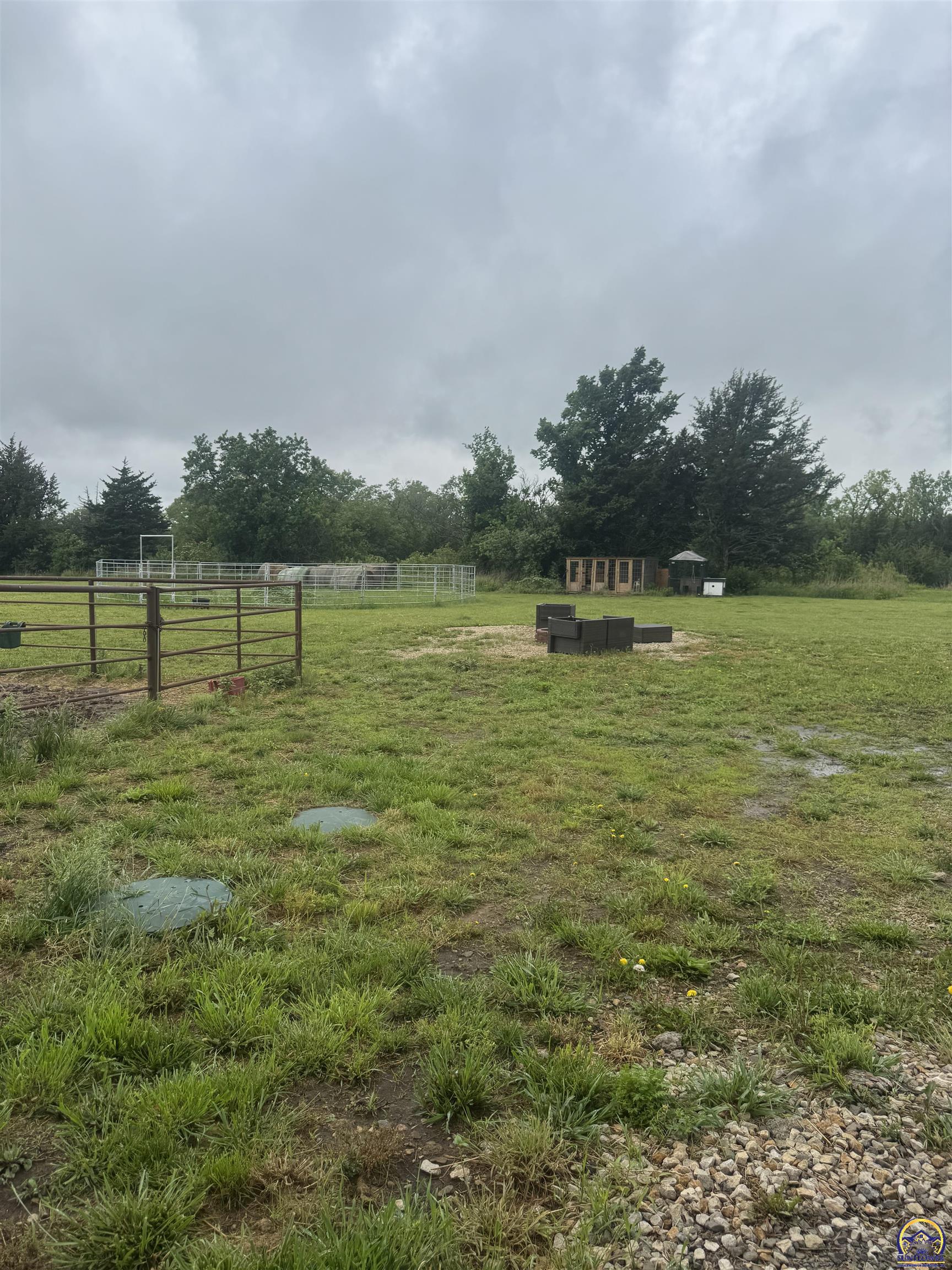 7455 Southeast Croco Road Berryton, KS 66409 - Photo 26 of 46