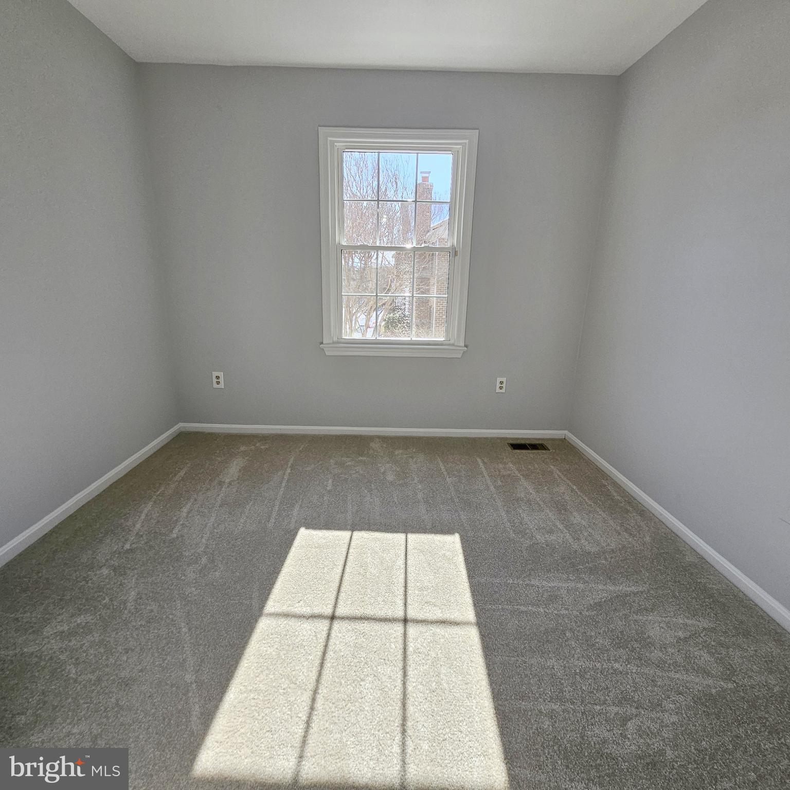 7244 Greentree Road Bethesda, MD 20817 - Photo 16 of 21 Bedroom 3