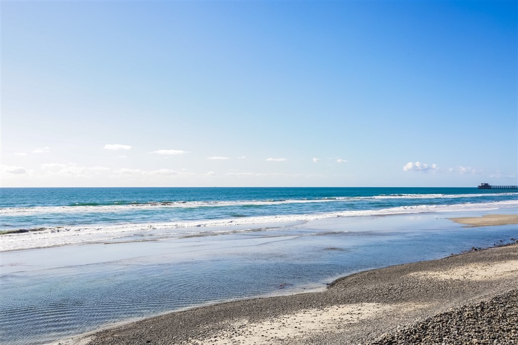 1219 Mitchell Street, Unit D Oceanside, CA 92054 - Photo 13 of 13 a room