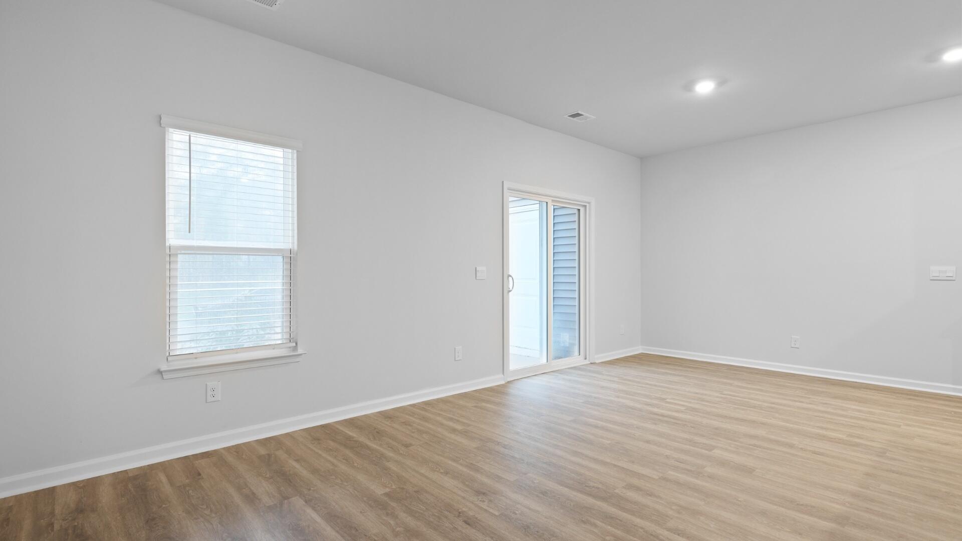 553 Gahagan Road Summerville, SC 29485 - Photo 8 of 36 12_550a0271