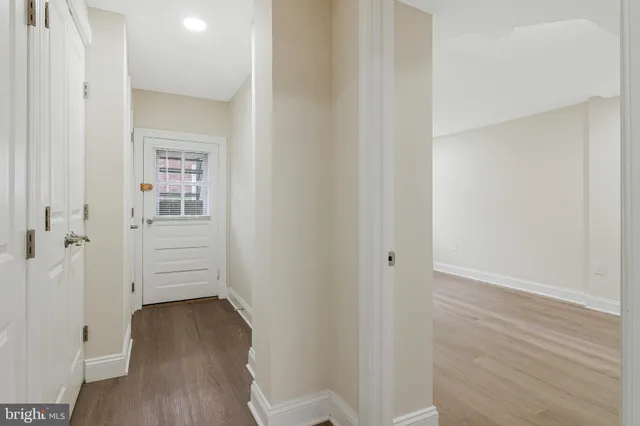 a view of an entrance of the house