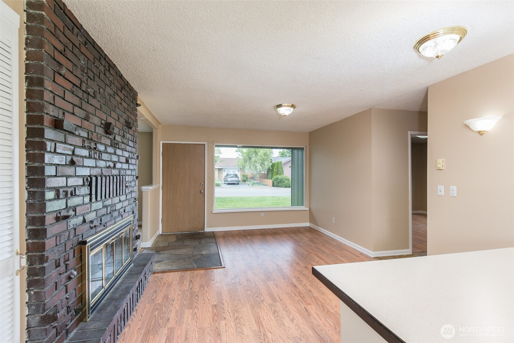 717 East Spruce Street Sequim, WA 98382 - Photo 5 of 40