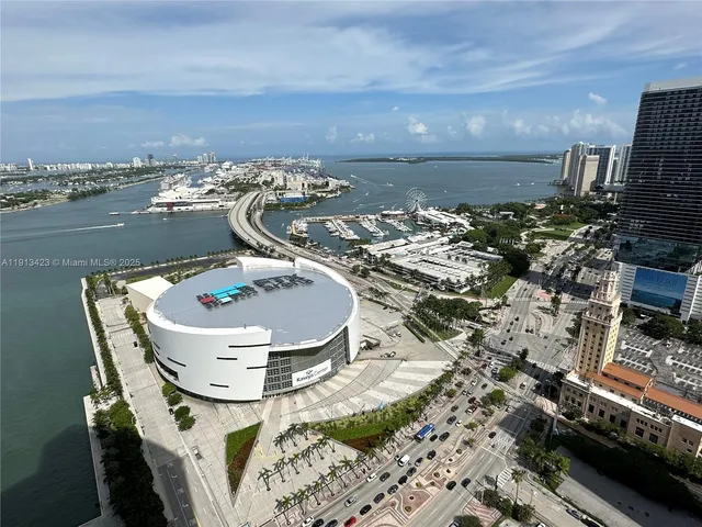 a picture of a table and chairs in a patio
