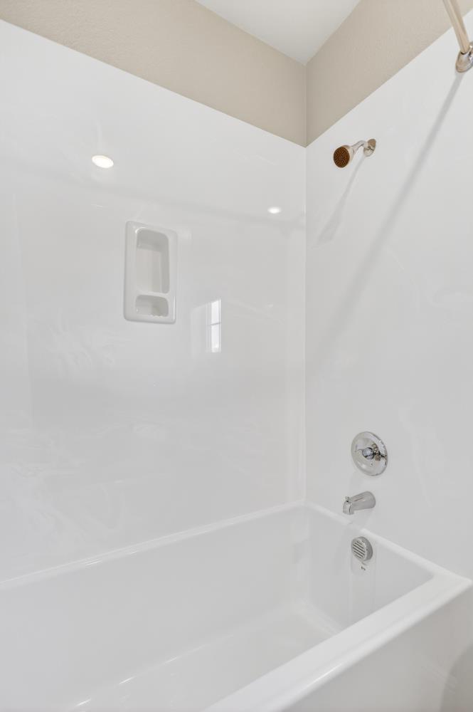 211 Rochdale Street Roseville, CA 95661 - Photo 37 of 66