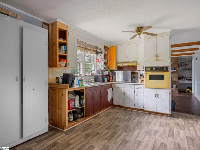 $235,000 | 1225 Dogwood Lane, Clinton, SC 29325