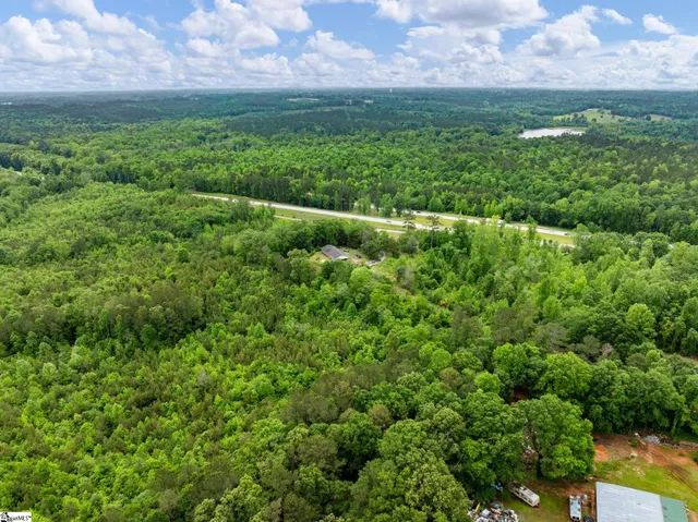 $235,000 | 1225 Dogwood Lane, Clinton, SC 29325