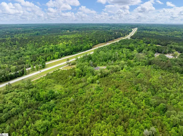 $235,000 | 1225 Dogwood Lane, Clinton, SC 29325