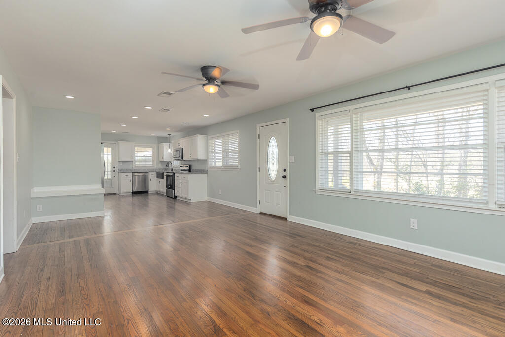 3632 Highway 25 Iuka, MS 38852 - Photo 8 of 30 Living Area
