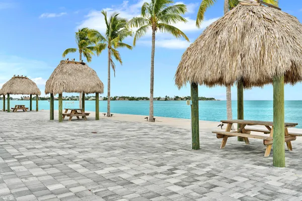 $650,000 | 10877 Overseas Highway, Unit 6, Marathon, FL 33050