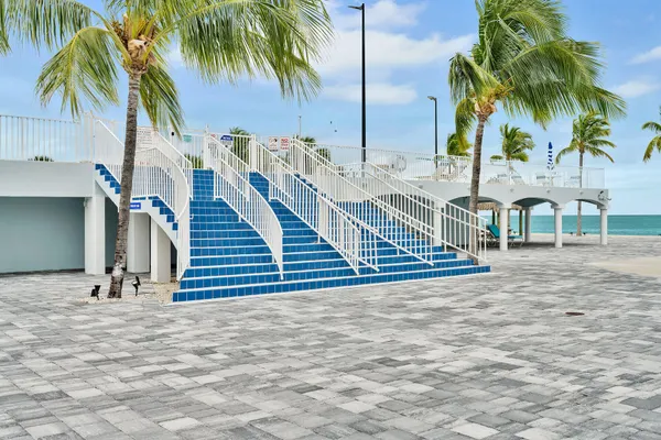 $650,000 | 10877 Overseas Highway, Unit 6, Marathon, FL 33050