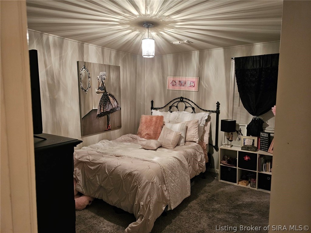 317 Meadow Lane Madison, IN 47250 - Photo 12 of 41 Owners Suite