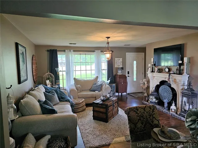$454,900 | 317 Meadow Lane, Madison, IN 47250