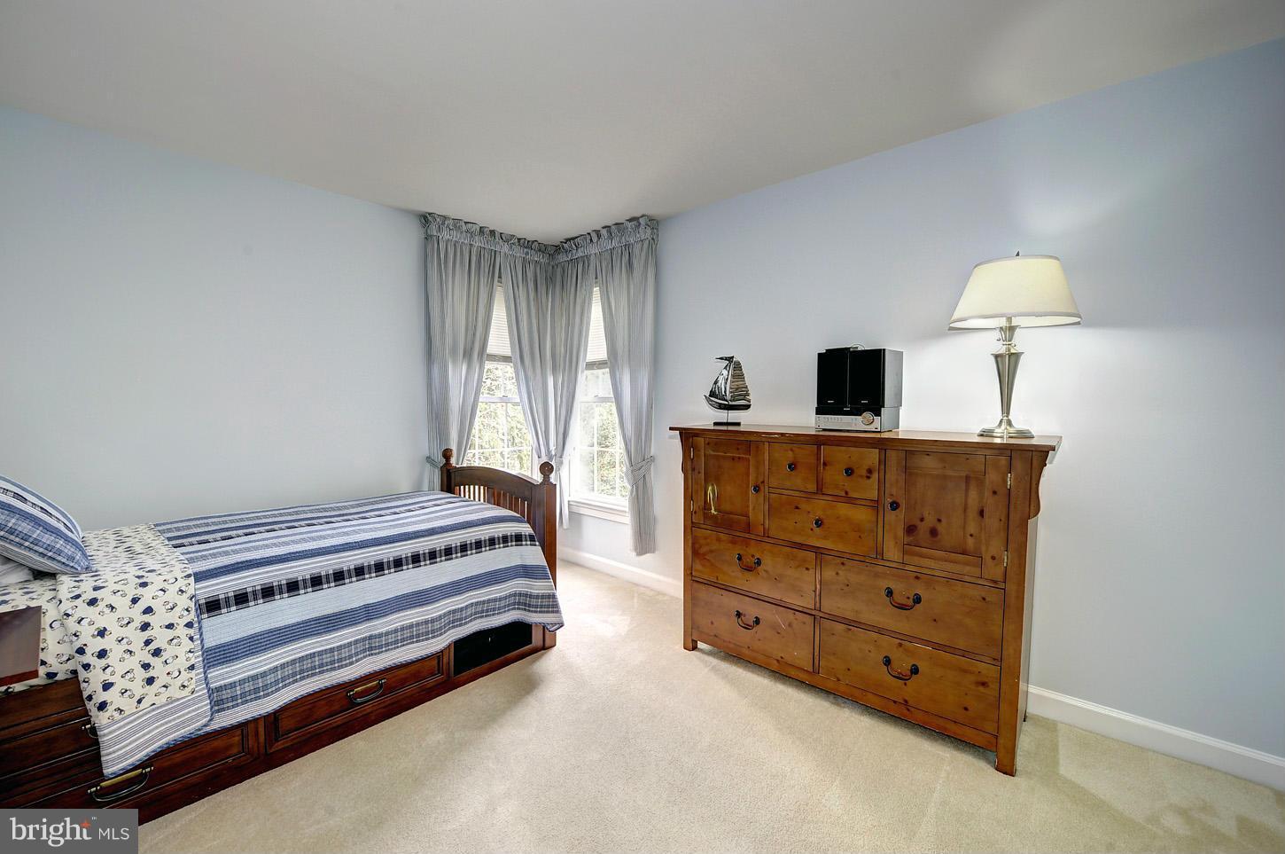 9702 Hidden Valley Road Vienna, VA 22181 - Photo 17 of 30 Bedroom