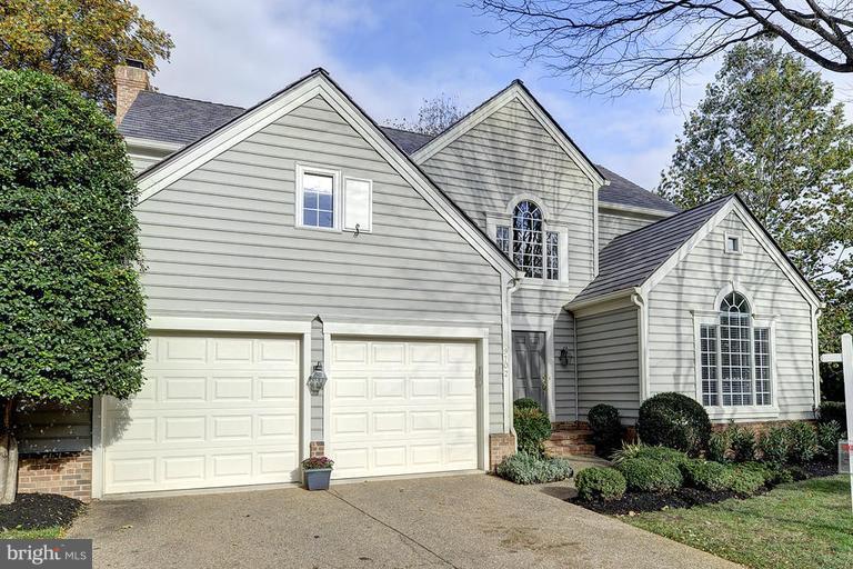9702 Hidden Valley Road Vienna, VA 22181 - Photo 29 of 30 Ready for you to move in!
