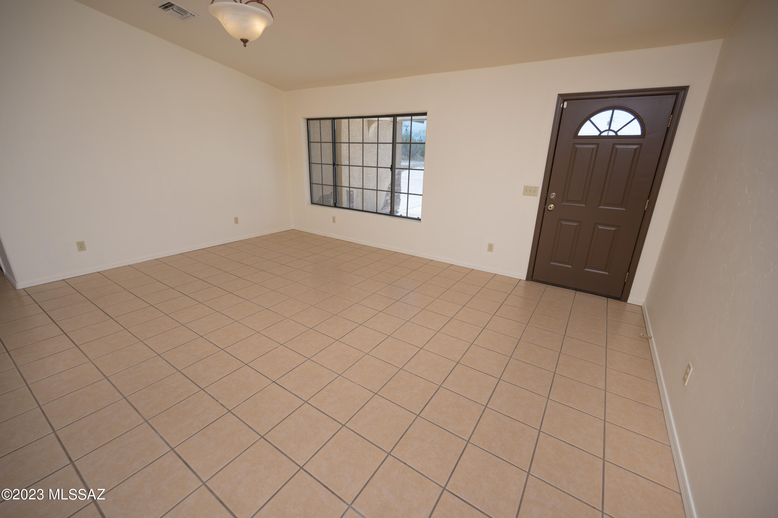 1062 Mal Court Rio Rico, AZ 85648 - Photo 17 of 49 Gallery Image 17