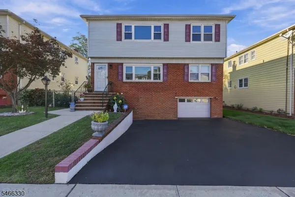 $2,600 | 3 General Karge Court, Elizabeth, NJ 07202