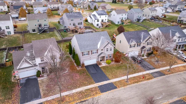 $400,000 | 1808 Wild Rose Trail, Joliet, IL 60431