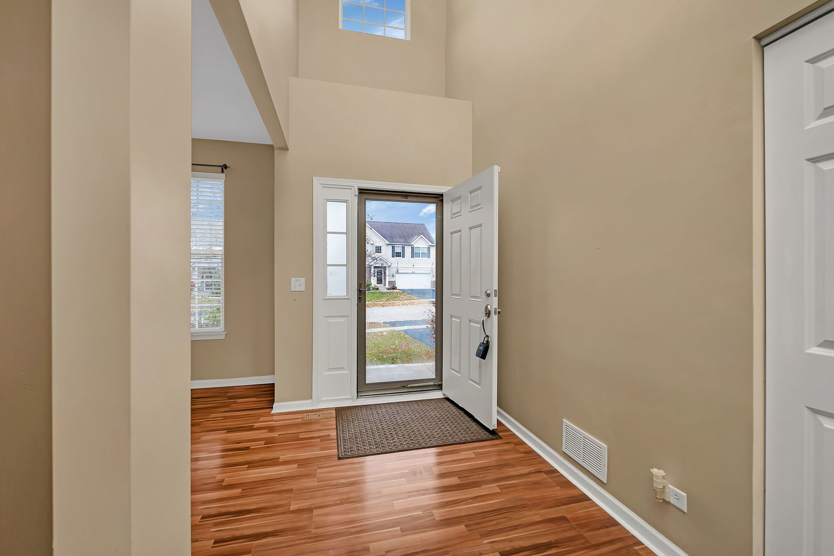 1808 Wild Rose Trail Joliet, IL 60431 - Photo 4 of 44