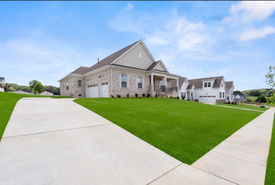 7505 Shoal Mill Point Fairview, TN 37062 - Photo 3 of 57