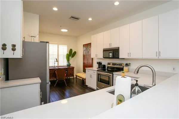 $6,500 | 3554 Haldeman Creek Drive, Unit 136, Naples, FL 34112