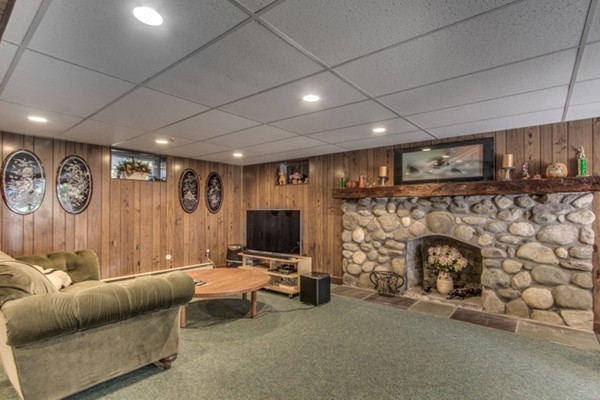 299 Lyman Road Milton, MA 02186 - Photo 26 of 30 Gallery Image 26
