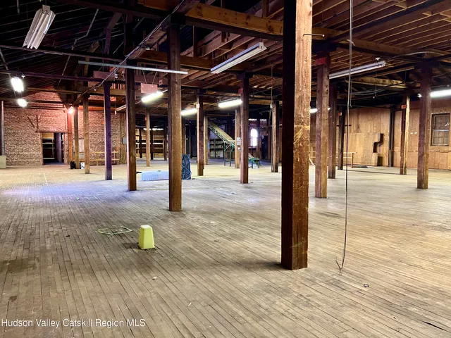 $1,250 | 104 Smith Avenue, Kingston, NY 12401