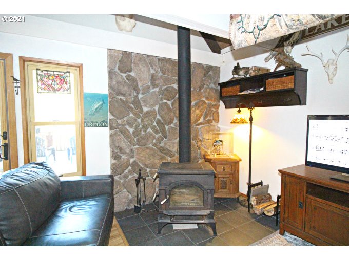 71550 Fishhawk Road Birkenfeld, OR 97016 - Photo 11 of 32 Gallery Image 11