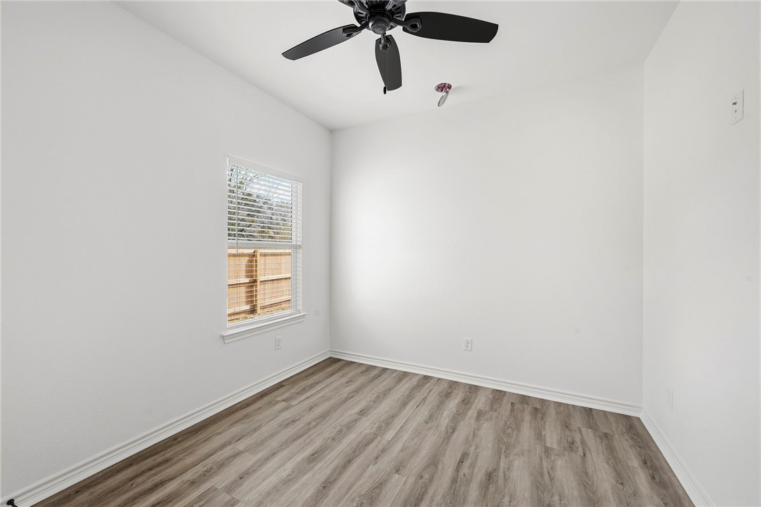 513 Hall Street Bryan, TX 77803 - Photo 11 of 15