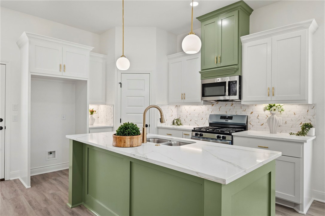 513 Hall Street Bryan, TX 77803 - Photo 2 of 15