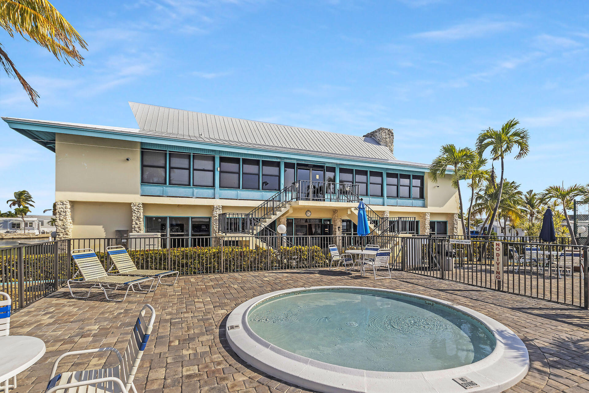 65821 Overseas Highway, Unit 112 Long Key, FL 33001 - Photo 34 of 49 65821 Overseas Hwy #112 (86)