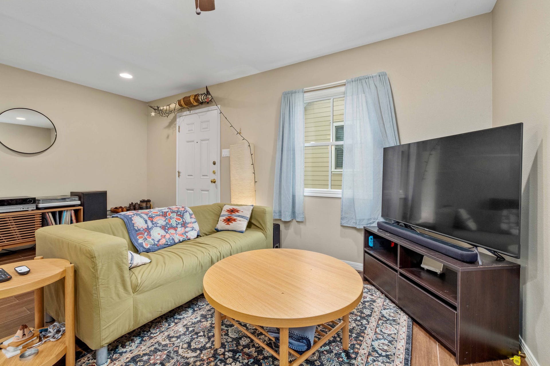 3822 Ridgelea Drive, Unit B Austin, TX 78731 - Photo 3 of 14