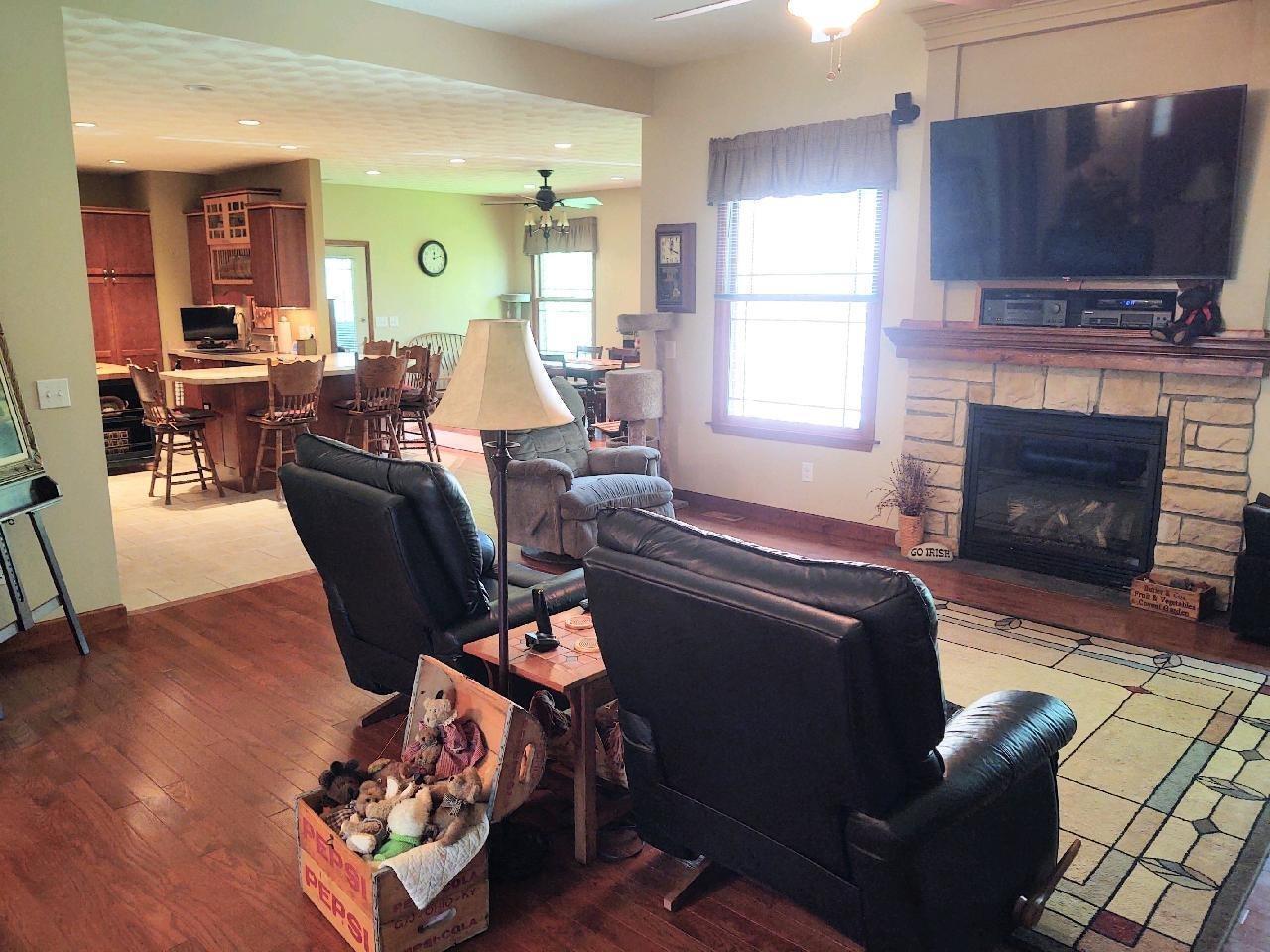 2860 Wayne Road Wilmington, OH 45177 - Photo 4 of 23 Gallery Image 4