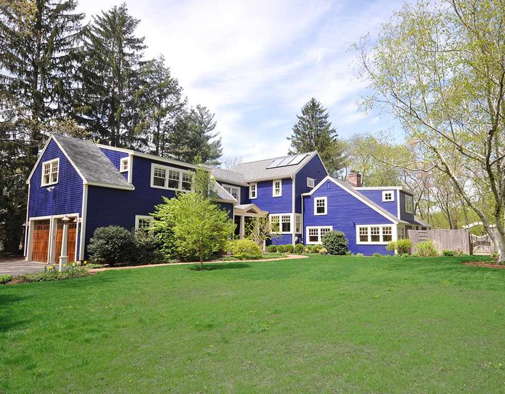 122 Upland Road Concord, MA 01742 - Photo 1 of 25 Gallery Image 1