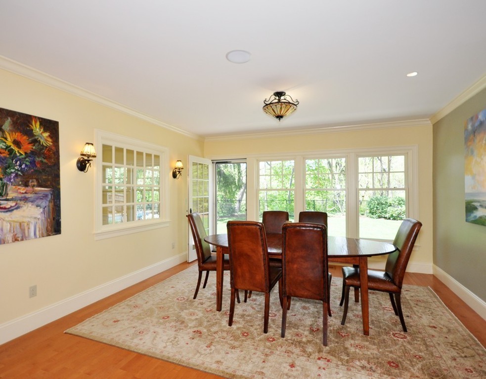 122 Upland Road Concord, MA 01742 - Photo 5 of 25 Gallery Image 5