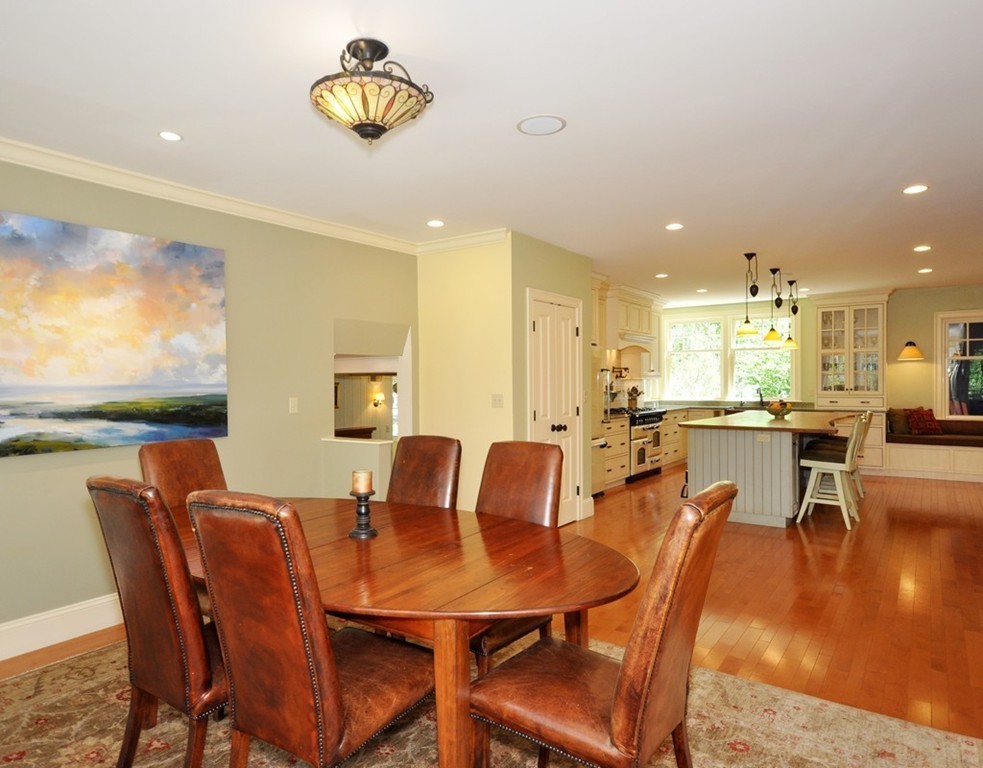 122 Upland Road Concord, MA 01742 - Photo 6 of 25 Gallery Image 6
