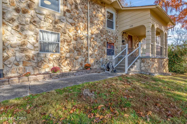 $449,900 | 132 Greystone Drive, Oak Ridge, TN 37830