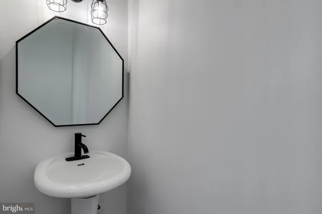 $410,000 | 3573 Fossilstone Place, Waldorf, MD 20601