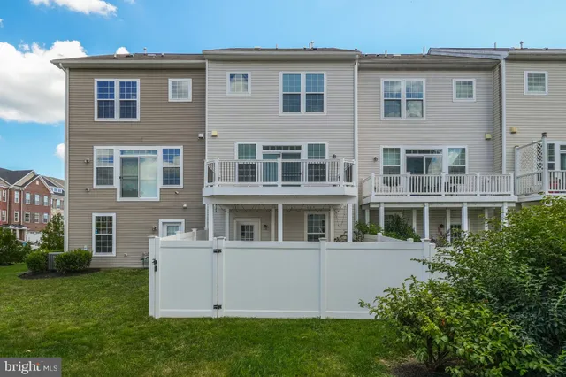 $410,000 | 3573 Fossilstone Place, Waldorf, MD 20601