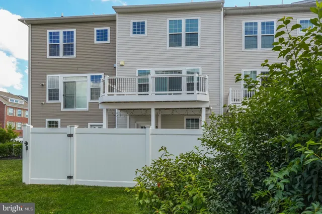 $410,000 | 3573 Fossilstone Place, Waldorf, MD 20601