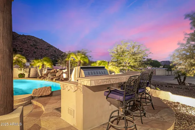 $1,695,000 | 9215 West Buckskin Trail, Peoria, AZ 85383