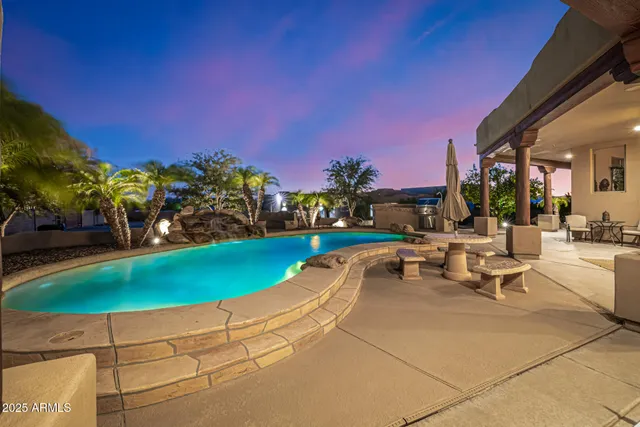 $1,695,000 | 9215 West Buckskin Trail, Peoria, AZ 85383