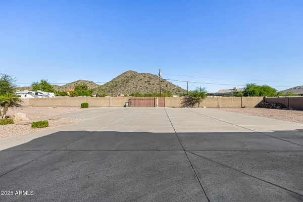 $1,795,000 | 9215 West Buckskin Trail, Peoria, AZ 85383
