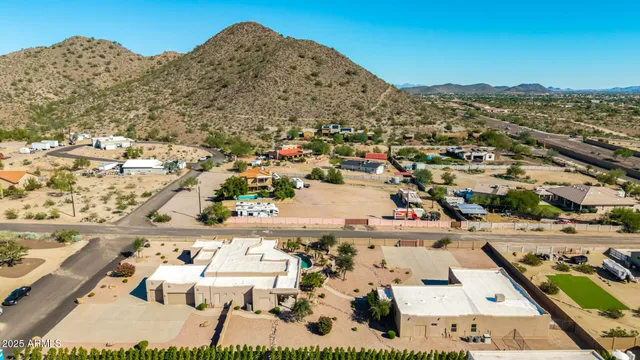 $1,695,000 | 9215 West Buckskin Trail, Peoria, AZ 85383