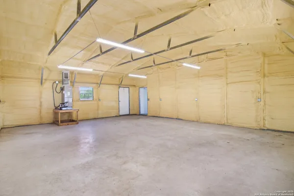 $499,900 | 1783 County Road 7711, Devine, TX 78016